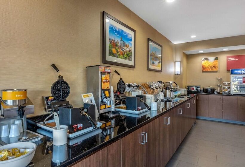 בית מלון כפרי Comfort Suites Pelham Hoover I 65