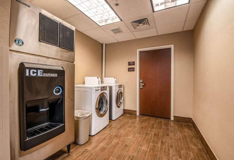 בית מלון כפרי Comfort Suites Pelham Hoover I 65