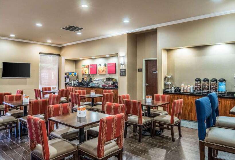 בית מלון כפרי Comfort Suites Near Texas State University