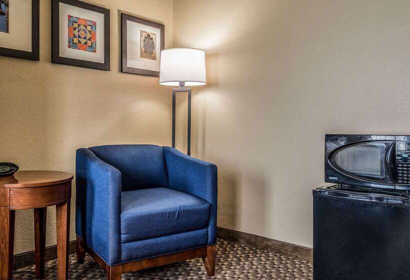 בית מלון כפרי Comfort Suites Near Texas State University
