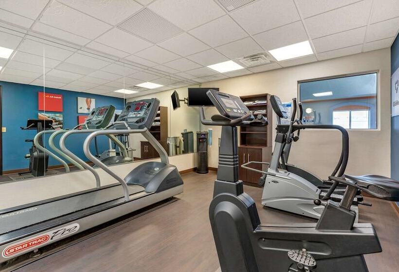 فندق Comfort Suites Southgate Detroit