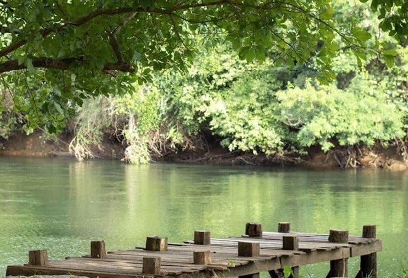 호텔 Comsaed River Kwai Resort