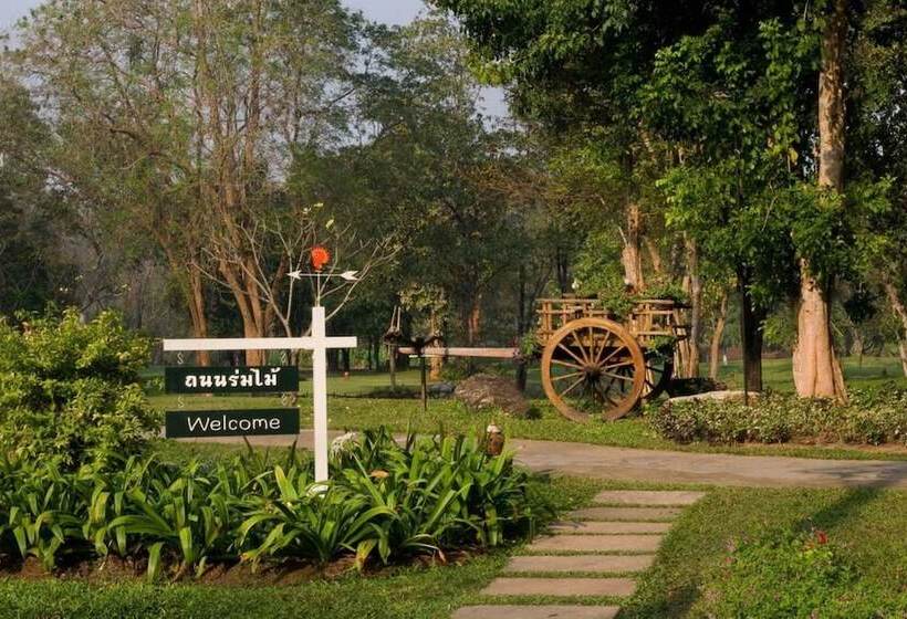 호텔 Comsaed River Kwai Resort