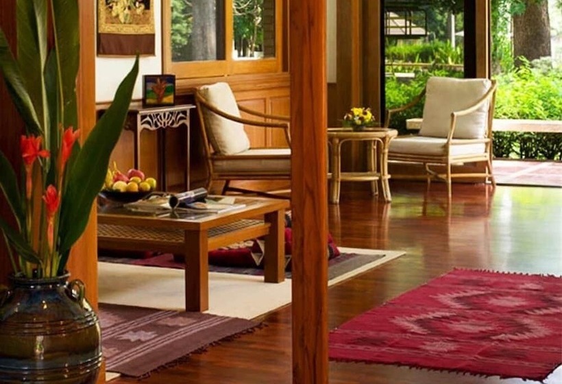 호텔 Comsaed River Kwai Resort