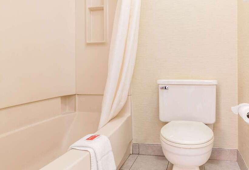 בית מלון כפרי Econo Lodge