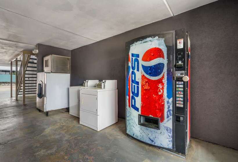 فندق Econo Lodge