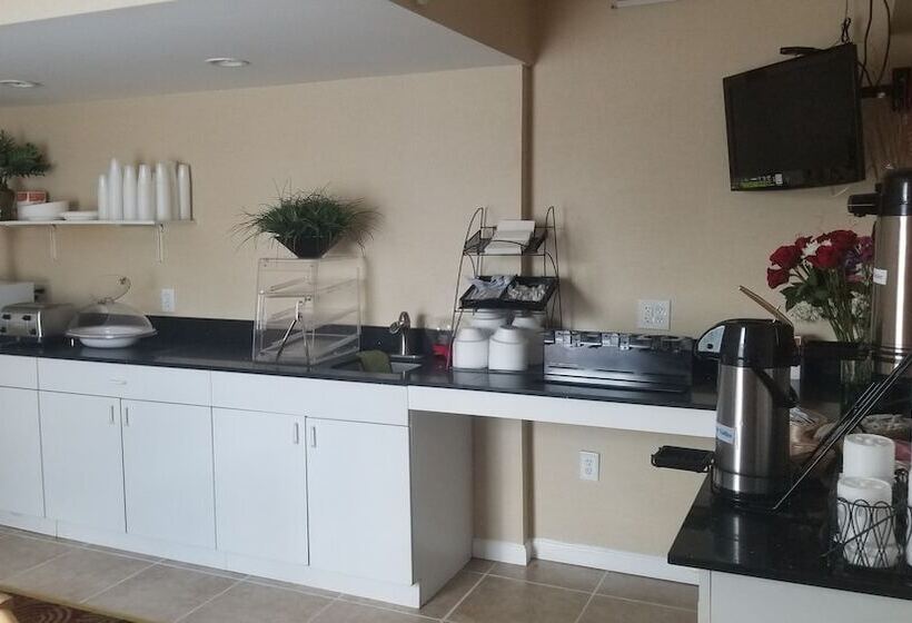 فندق Econo Lodge