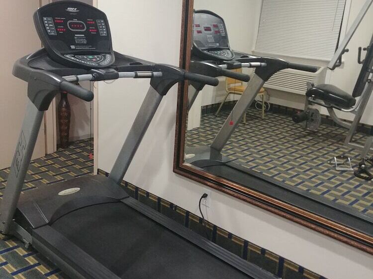 فندق Econo Lodge Milldale  Southington