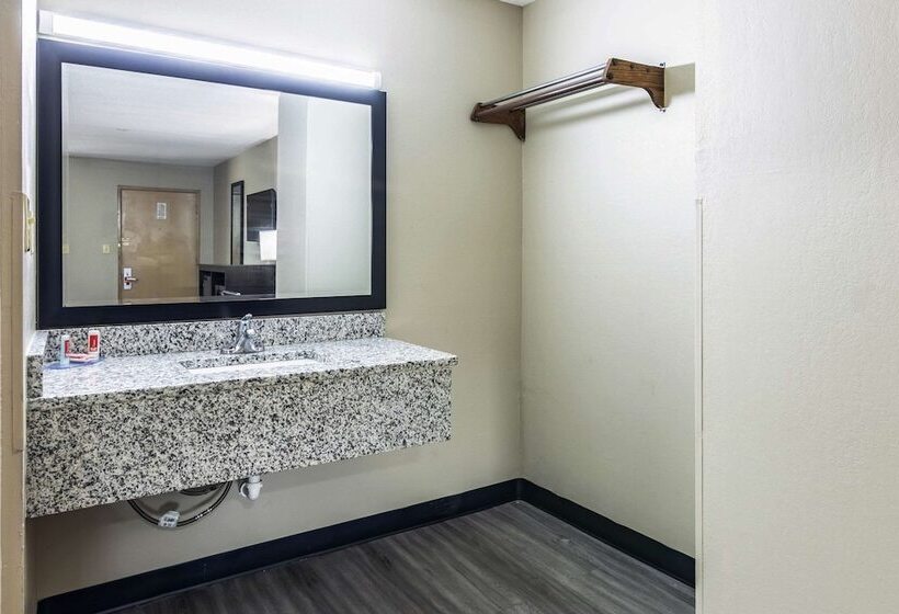 호텔 Americas Best Value Inn Opelika