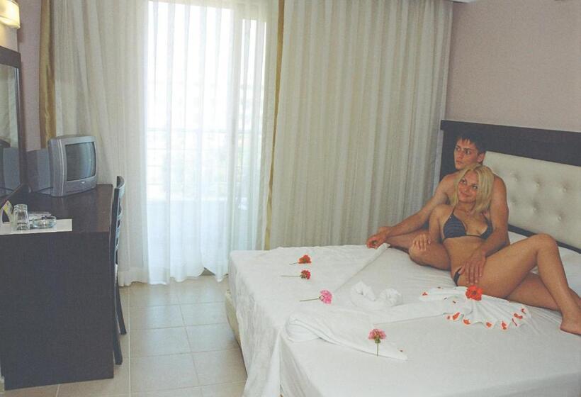 Отель Erkal Resort