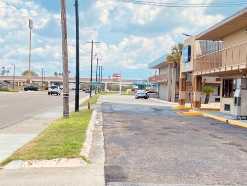 호텔 Executive Inn Kingsville