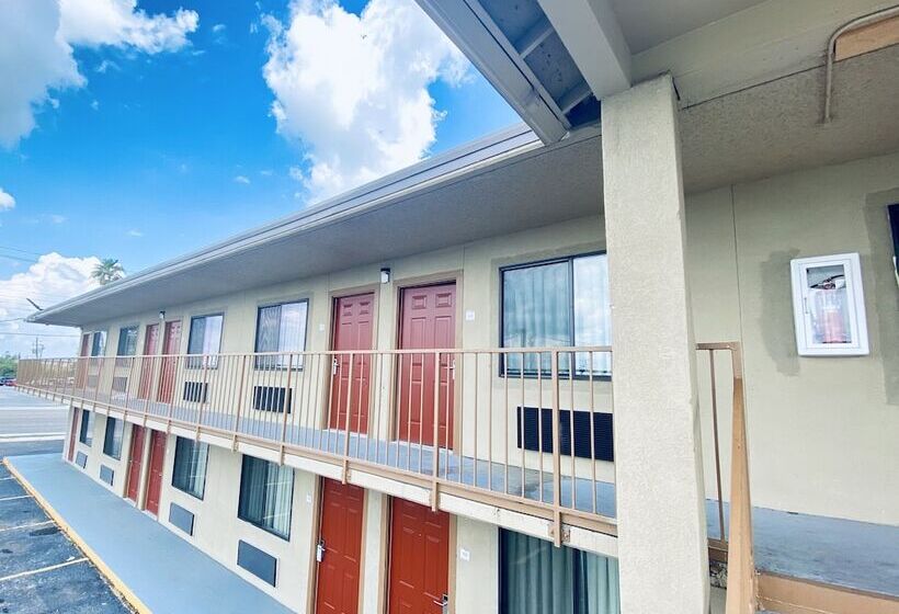 호텔 Executive Inn Kingsville