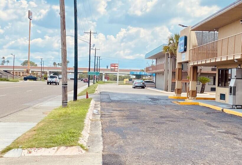 호텔 Executive Inn Kingsville