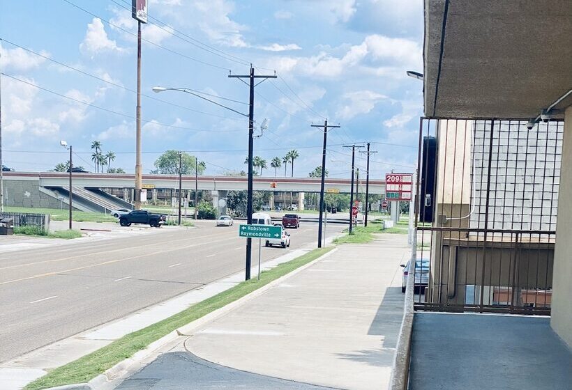 호텔 Executive Inn Kingsville