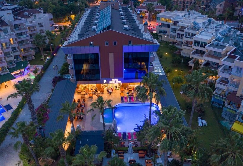 ホテル Fame Beach