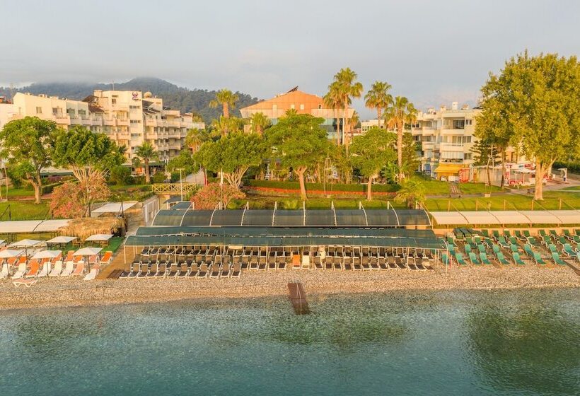 ホテル Fame Beach