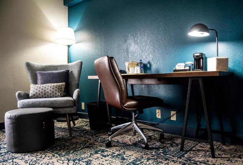 ホテル Four Points By Sheraton Greensboro Airport