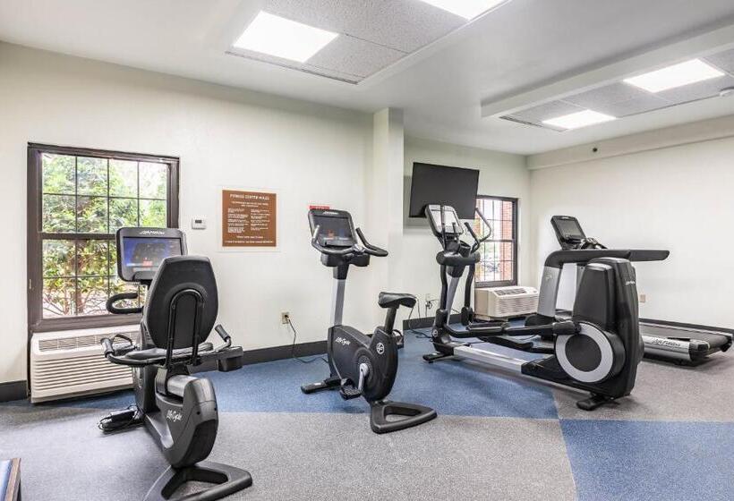 هتل Four Points By Sheraton Greensboro Airport