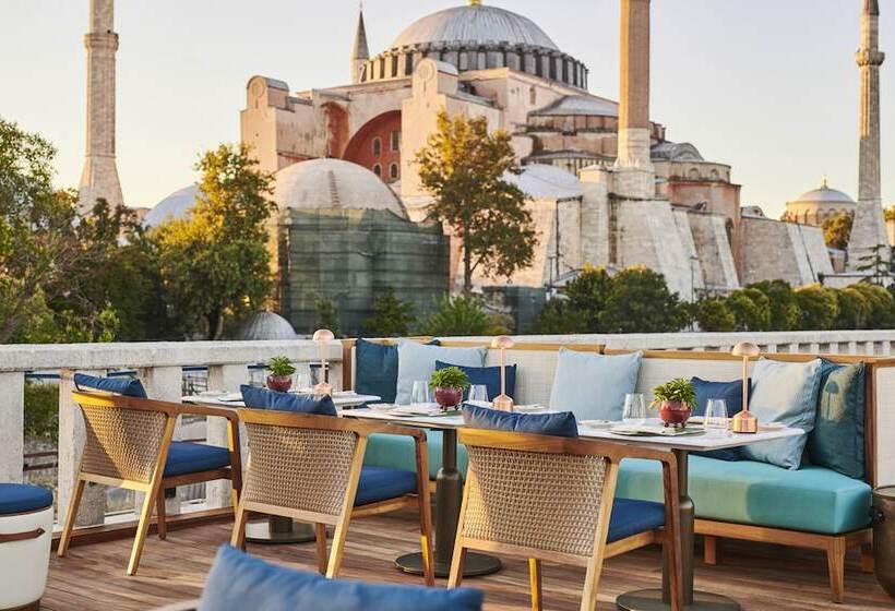 Four Seasons Hotel Istanbul At Sultanahmet