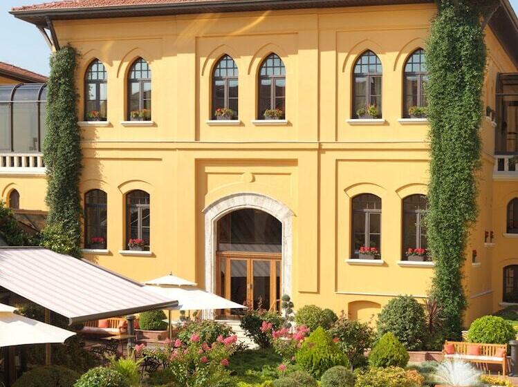 Four Seasons Hotel Istanbul At Sultanahmet