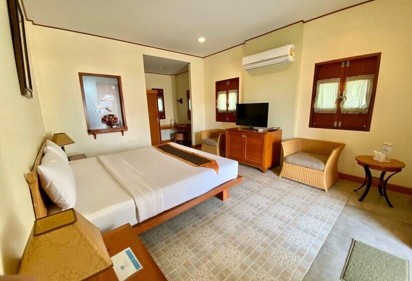 Hotel Golden Pine Beach Resort