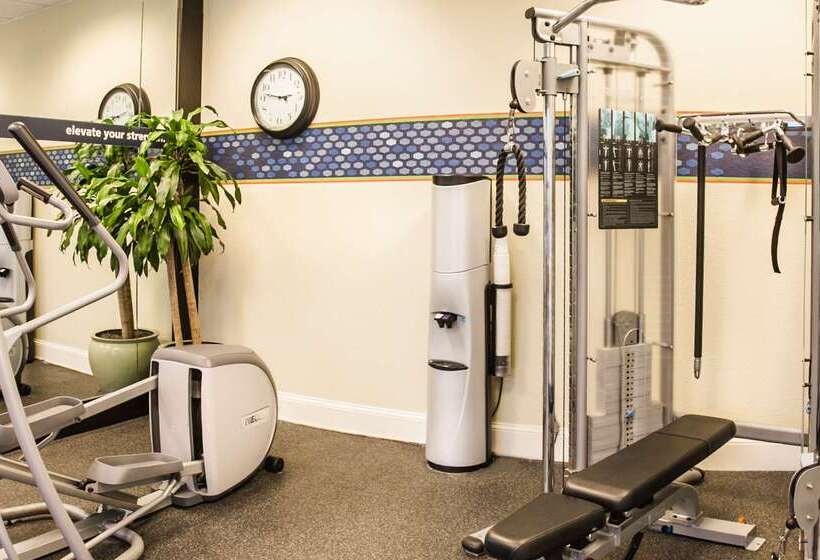 هتل Hampton Inn & Suites Savannah Historic District