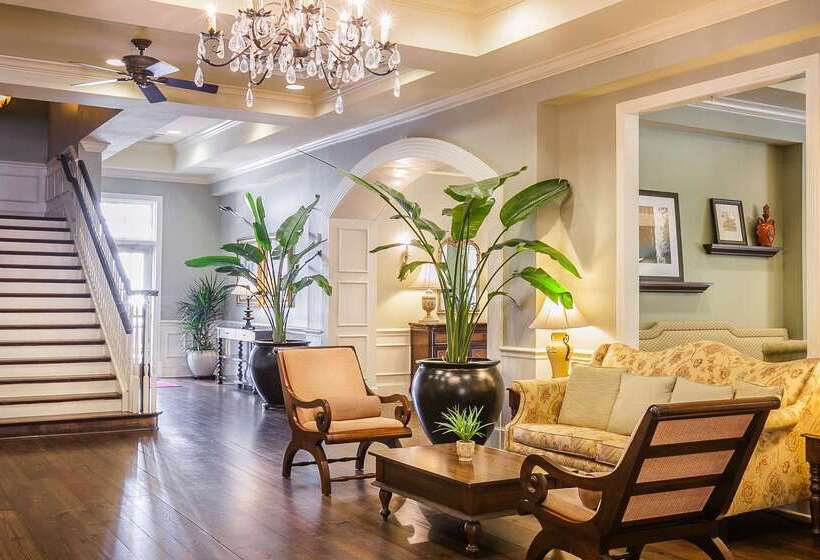 هتل Hampton Inn & Suites Savannah Historic District