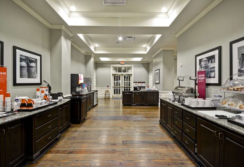 בית מלון כפרי Hampton Inn & Suites Savannah Historic District