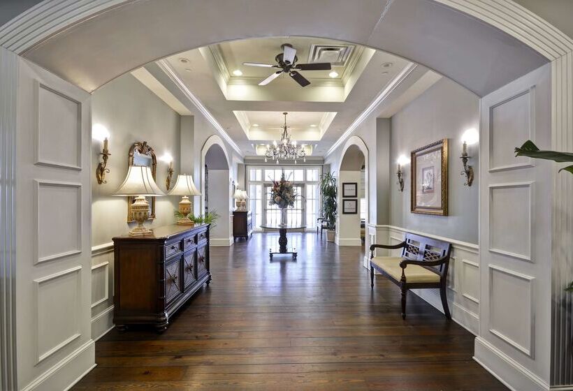 هتل Hampton Inn & Suites Savannah Historic District