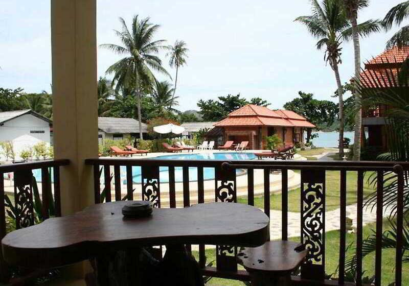 هتل Havana Beach Resort