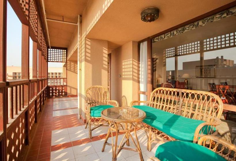 Cairo World Trade Center Hotel & Residences