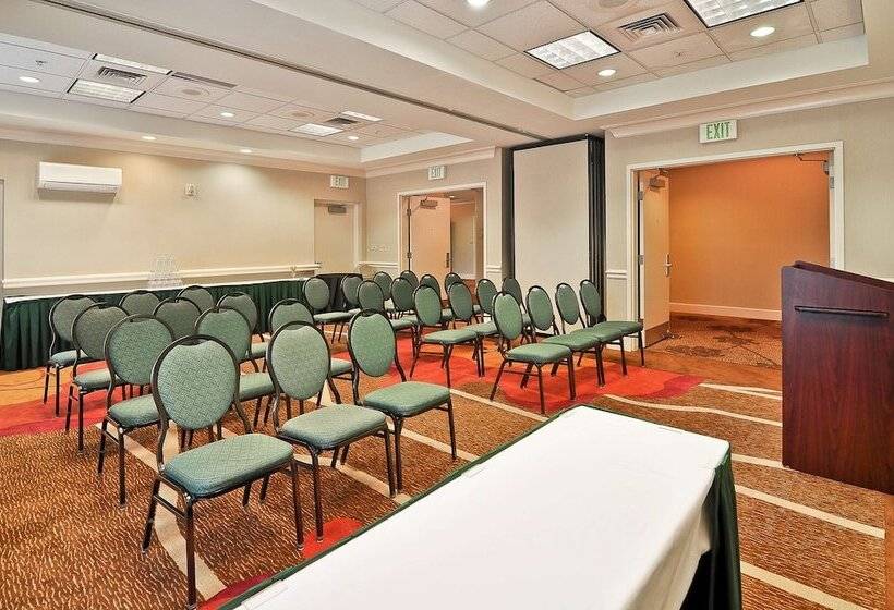 فندق Hilton Garden Inn Tampa North Busch Gardens