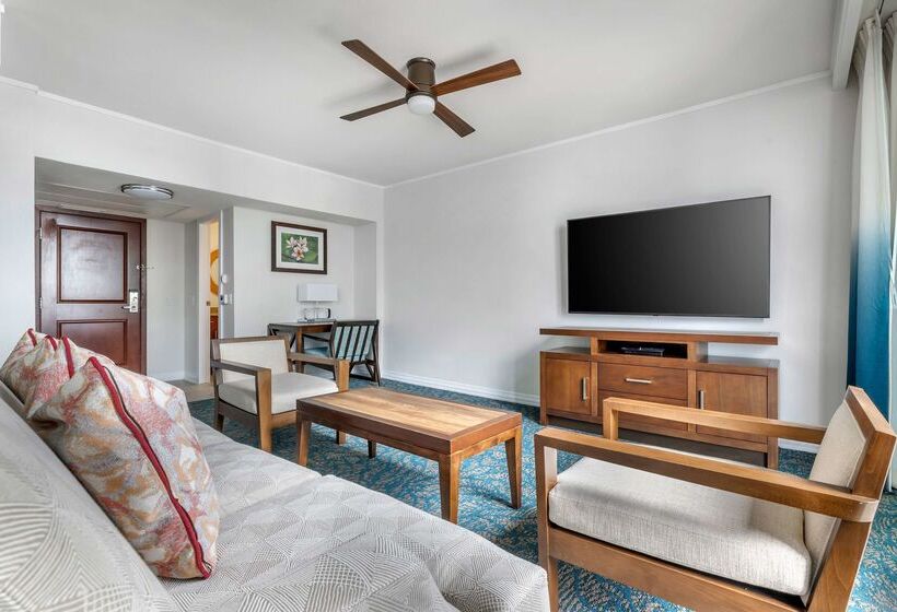 בית מלון כפרי Hilton Grand Vacations Club At Hilton Hawaiian Village