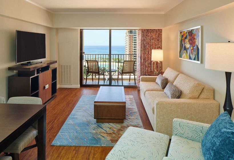 בית מלון כפרי Hilton Grand Vacations Club At Hilton Hawaiian Village