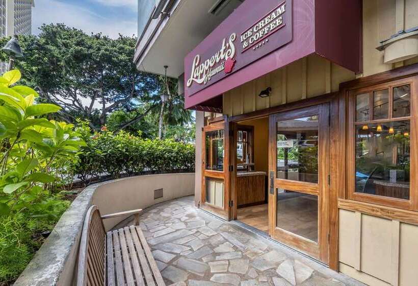 בית מלון כפרי Hilton Grand Vacations Club At Hilton Hawaiian Village