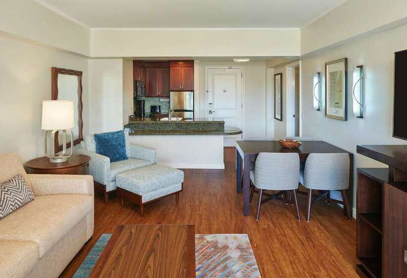 בית מלון כפרי Hilton Grand Vacations Club At Hilton Hawaiian Village