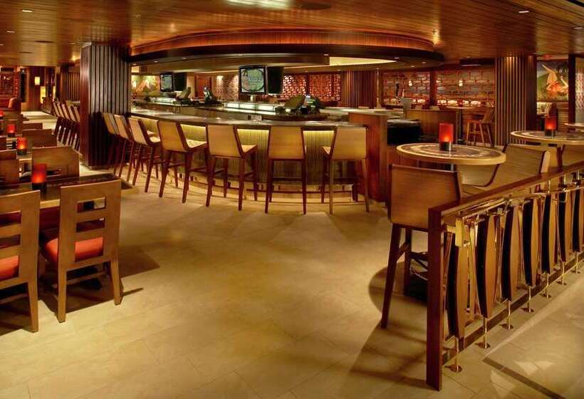 בית מלון כפרי Hilton Grand Vacations Club At Hilton Hawaiian Village