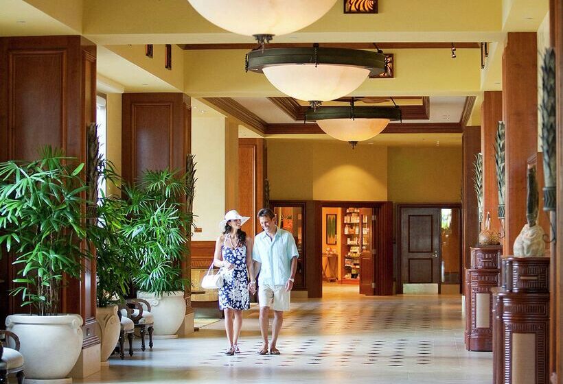 בית מלון כפרי Hilton Grand Vacations Club Grand Waikikian Honolulu