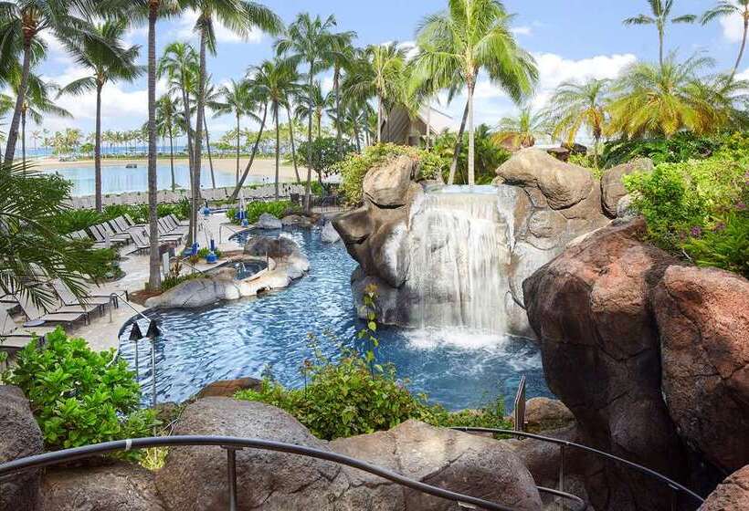 בית מלון כפרי Hilton Grand Vacations Club Grand Waikikian Honolulu