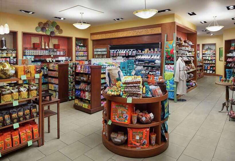 בית מלון כפרי Hilton Grand Vacations Club Grand Waikikian Honolulu