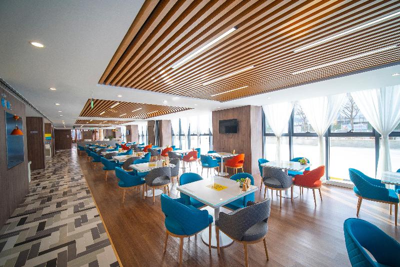 בית מלון כפרי Holiday Inn Express Tianjin Dongli By Ihg