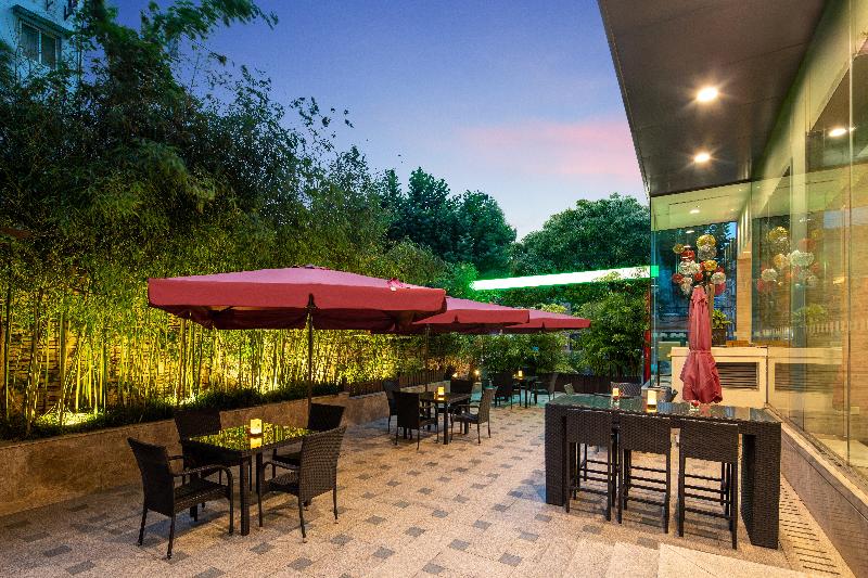 호텔 Holiday Inn Shanghai Hongqiao Central, An Ihg