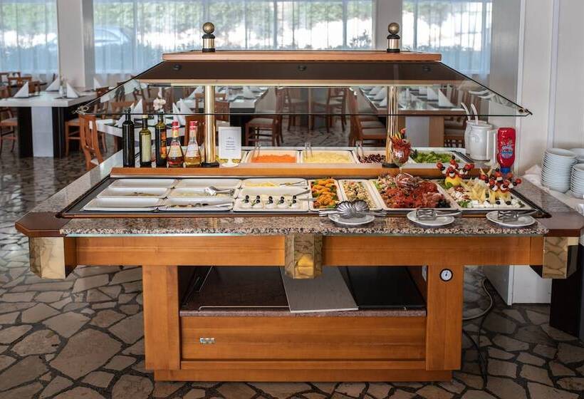 Отель Horizont Resort