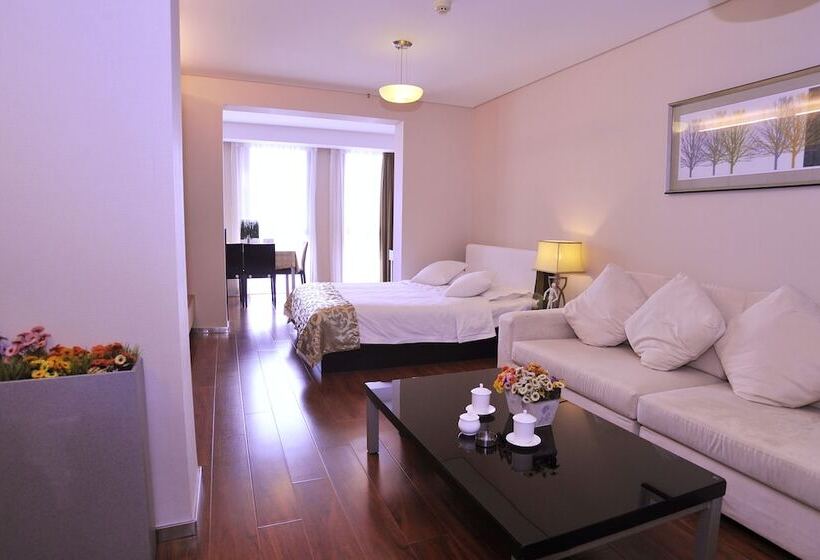 هتل Qingdao Housing International