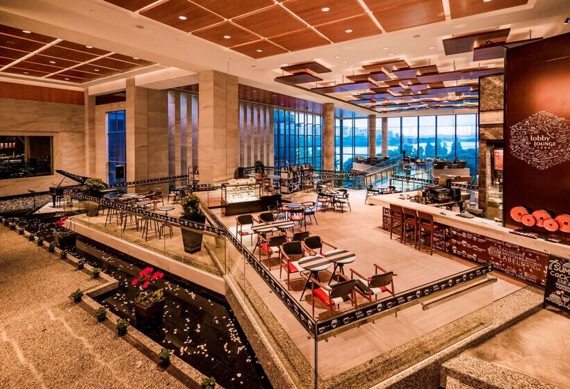 Отель Hyatt Regency Dongguan