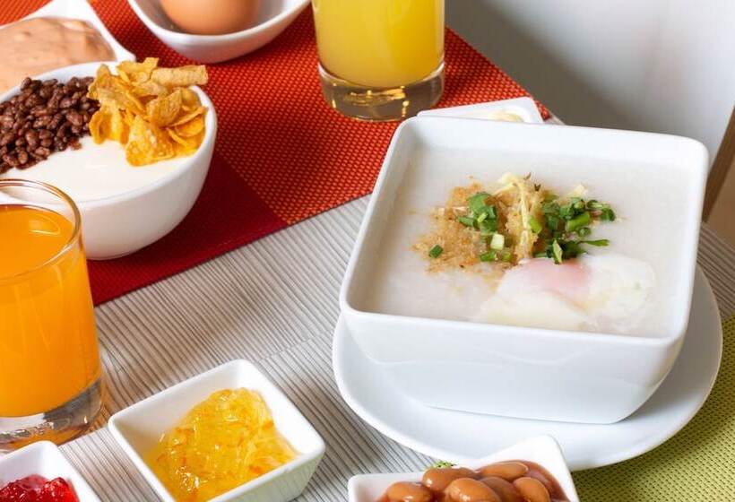 호텔 Ibis Phuket Patong