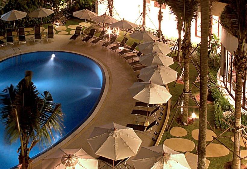 호텔 Ibis Phuket Patong