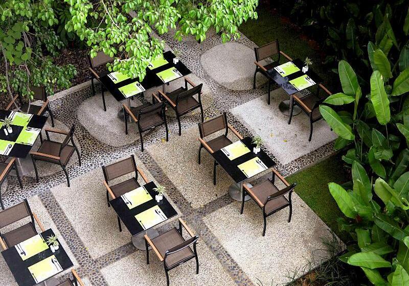 호텔 Ibis Phuket Patong