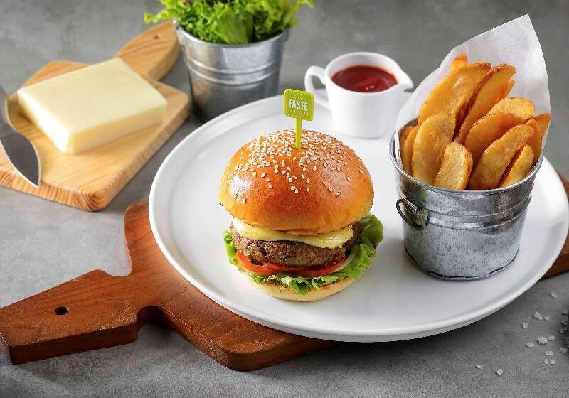 호텔 Ibis Phuket Patong