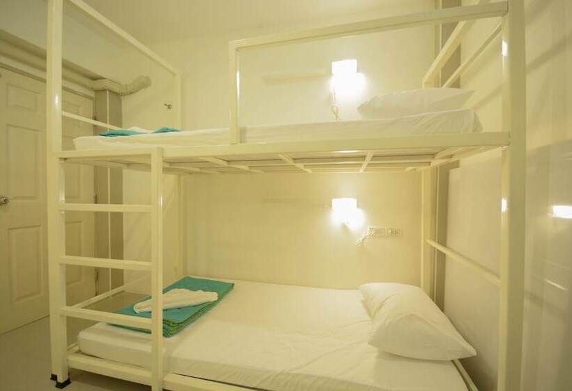 酒店 Irest Ao Nang Seafront